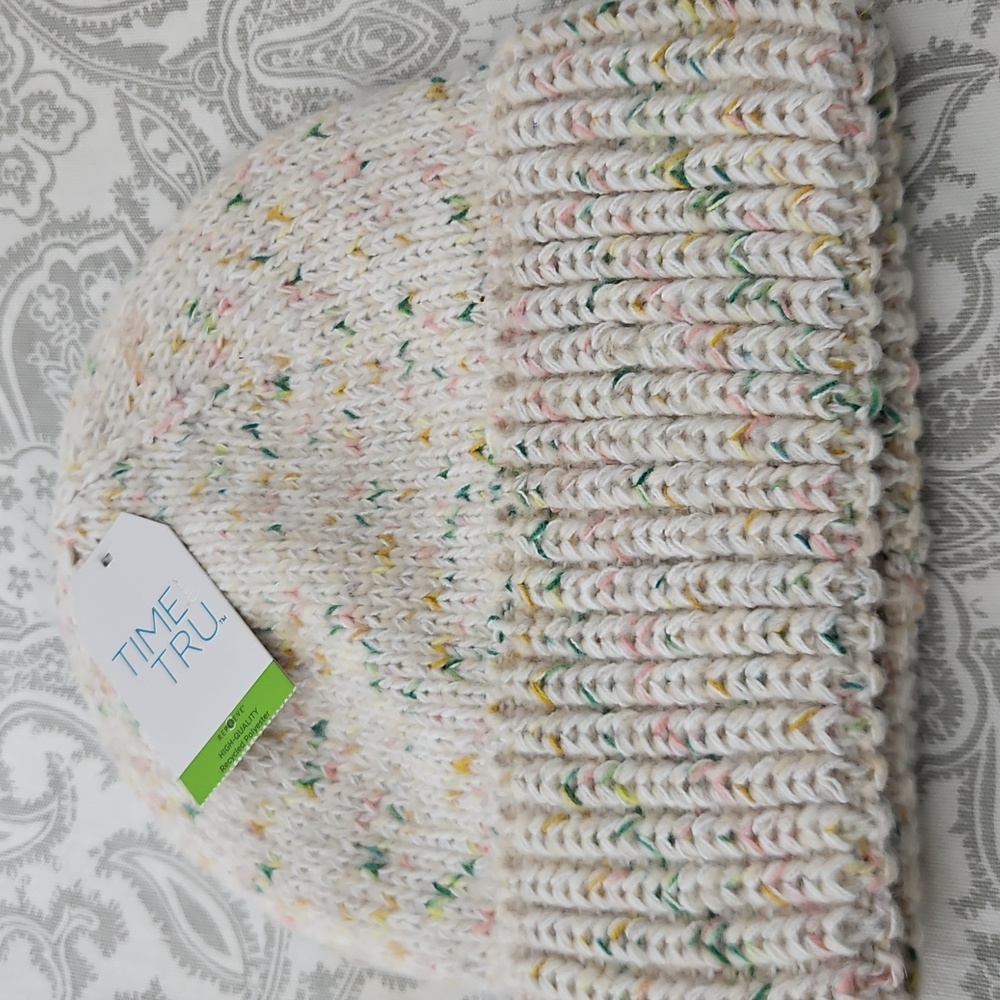 Time and Tru  Speckled Knit Beanie